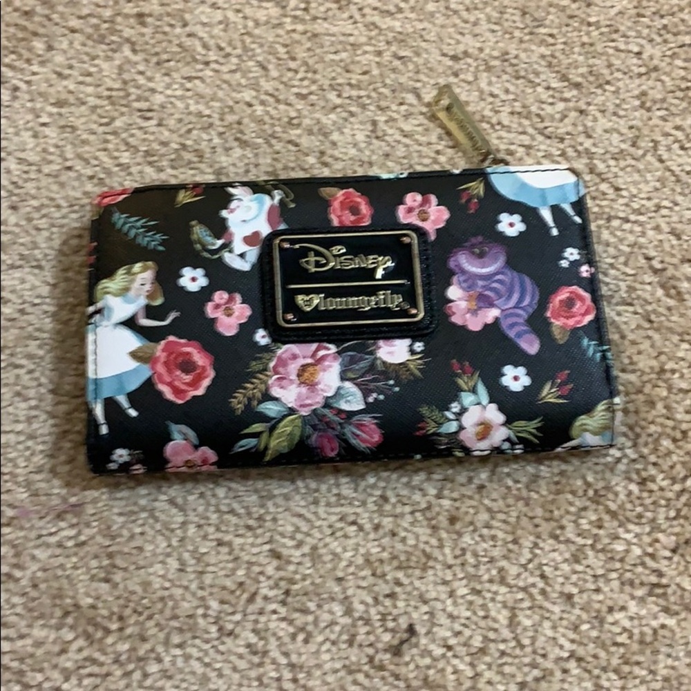Disney wallet Alice in wonderland